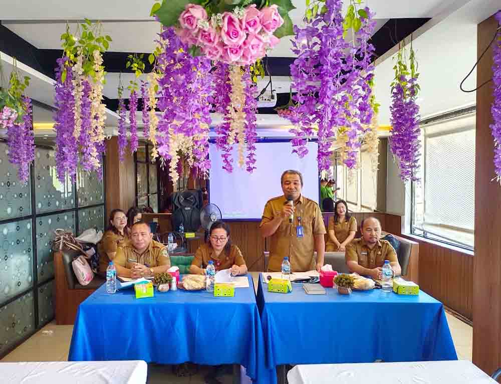 PELAKSANAAN RAPAT BERSAMA LINTAS SEKTORAL TERKAIT PENERBITAN IZIN DAN PENGKAJIAN ULANG SERTIFIKAT PRODUKSI PANGAN INDUSTRI RUMAH TANGGA DAN NOMOR PIRT DI RAJA KOKI RESTAURANT GUNUNGSITOLI 