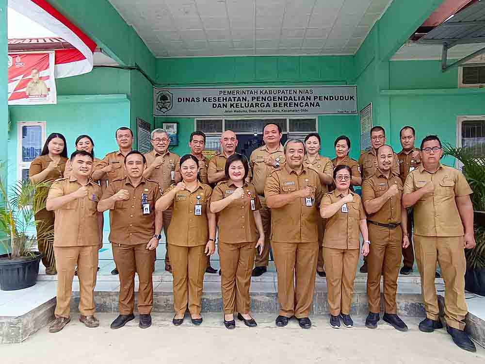 ACARA SERAH TERIMA JABATAN SEKRETARIS, KEPALA PUSKESMAS HILIDUHO, KEPALA PUSKESMAS BOTOMBAWO, DAN KEPALA PUSKESMAS BOTOMUZOI KABUPATEN NIAS